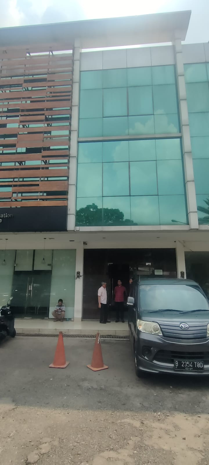 Jalan Raya TB. Simatupang, Komplek Ruko Graha Zima, Keluraha...